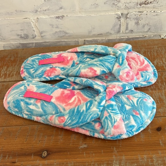 NWOT Lilly Pulitzer Bondi Blue My Little Peony Slippers GWP Slippers Size 9/10 - Picture 3 of 7